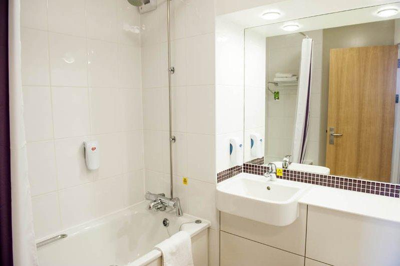 Premier Inn London Ilford Bagian luar foto