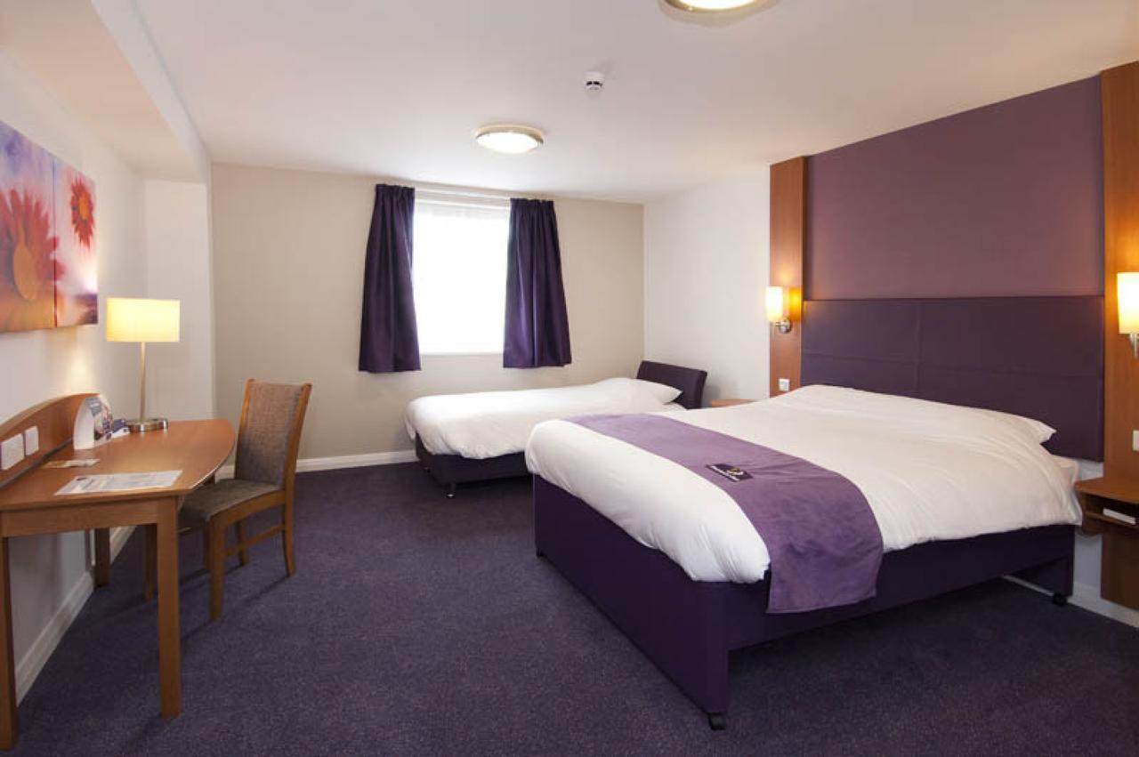 Premier Inn London Ilford Ruang foto
