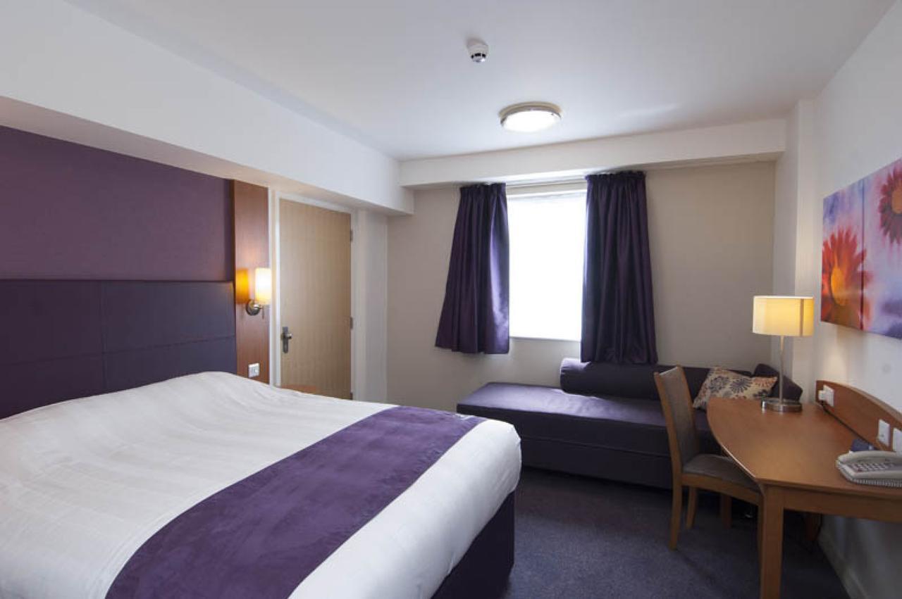 Premier Inn London Ilford Ruang foto