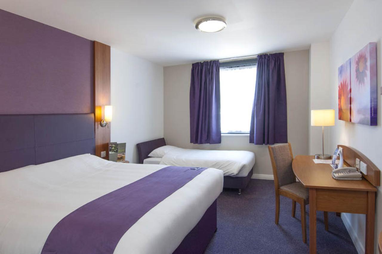 Premier Inn London Ilford Ruang foto